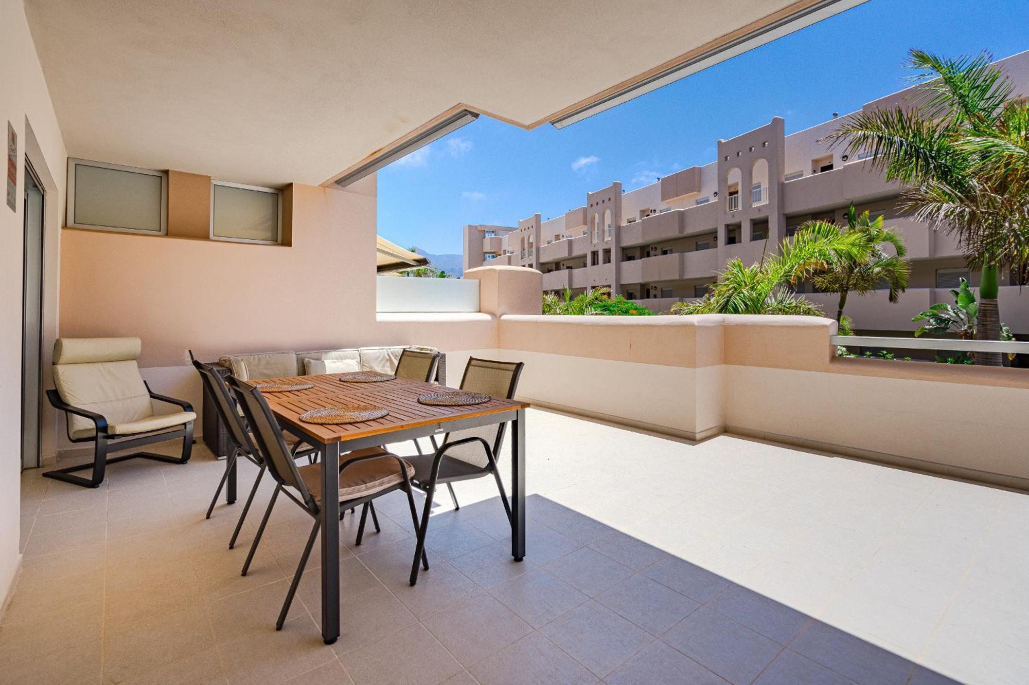 Cozy Apartment In Playa Paraiso Costa Adeje  Exterior foto